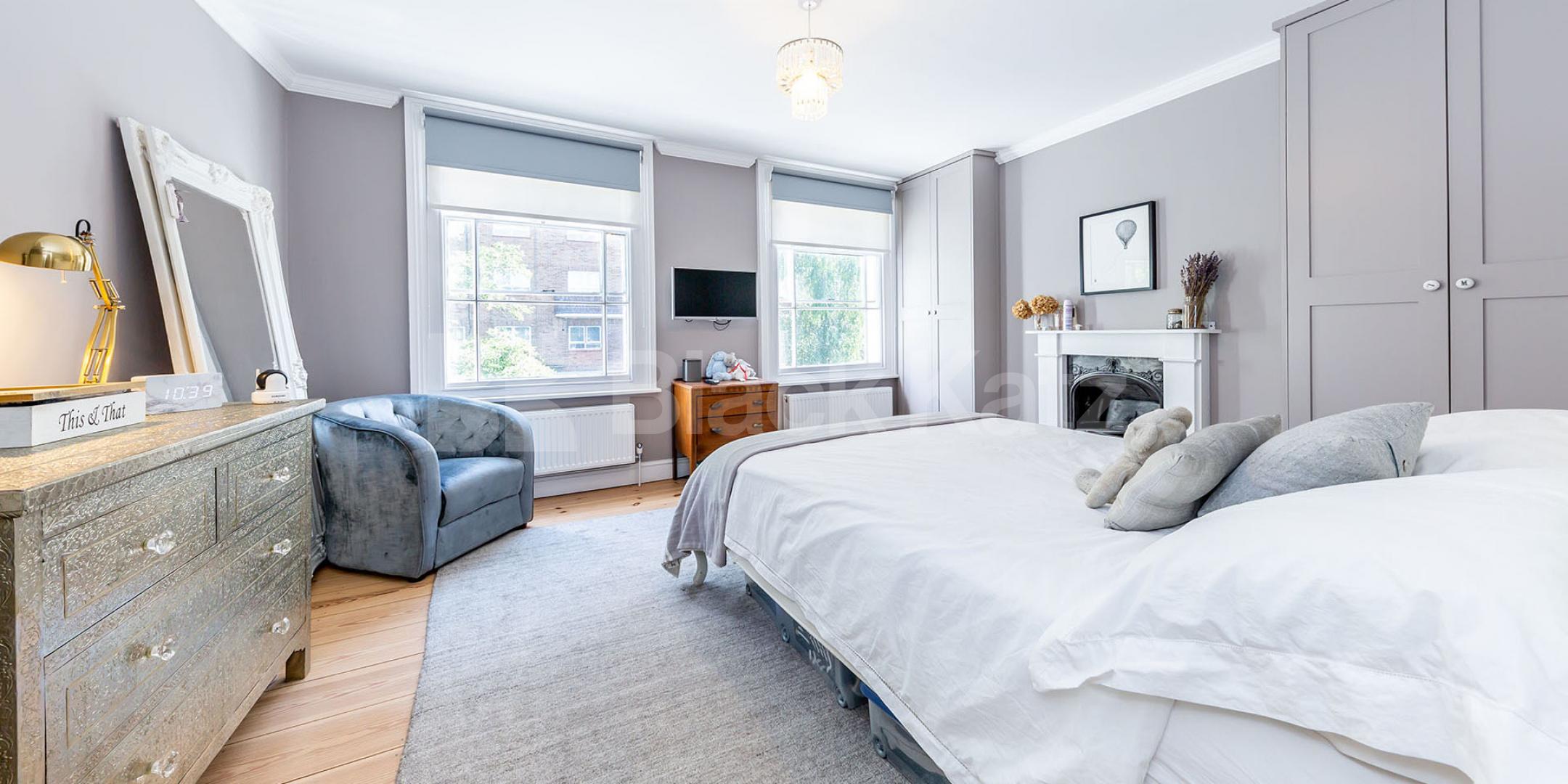 			3 Bedroom, 1 bath, 1 reception House			 Goldington Street, CAMDEN - KINGS CROSS